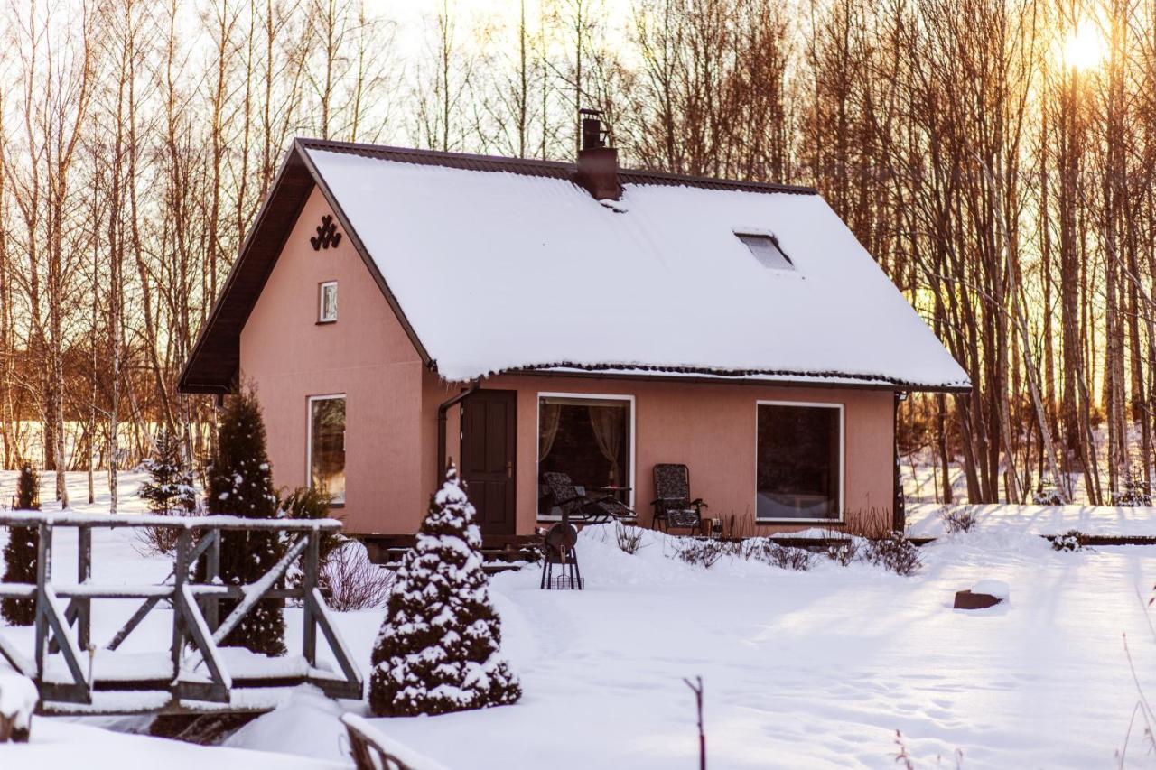Burzini Villa Kuldīga Eksteriør billede