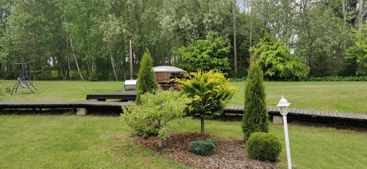 Burzini Villa Kuldīga Eksteriør billede